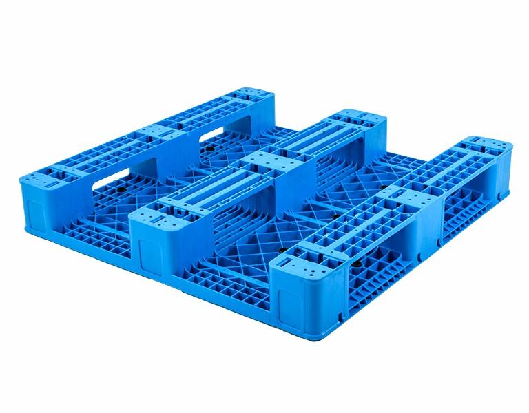 網(wǎng)格川字塑料托盤背面